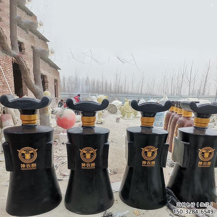 酒瓶雕塑供求，美陳雕塑，玻璃鋼酒瓶雕塑優選