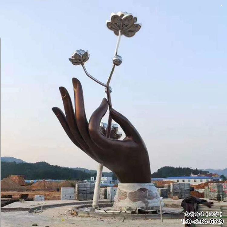 手拈花雕塑精選，室外軟裝，不銹鋼手拈花雕塑廠家