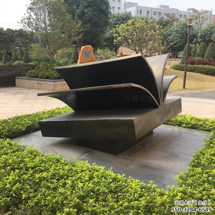 銅書本雕塑制作，景區案例，銅書本雕塑定做廠家