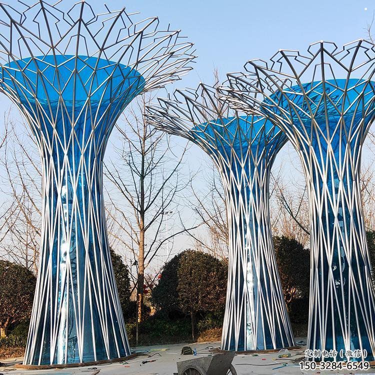 金屬鏤空樹(shù)雕塑承接，陸地?cái)[件，烤漆鏤空樹(shù)雕塑制造商