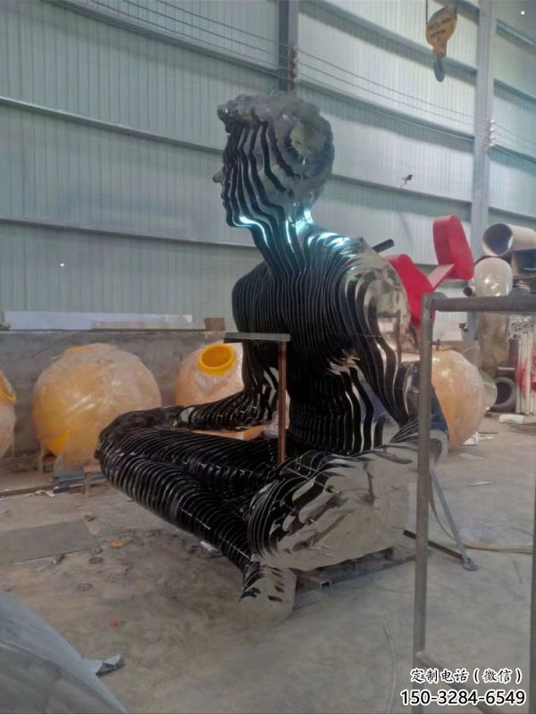 抽象鏤空人物雕塑定制，中式工藝，鐵藝片狀人物雕塑優價