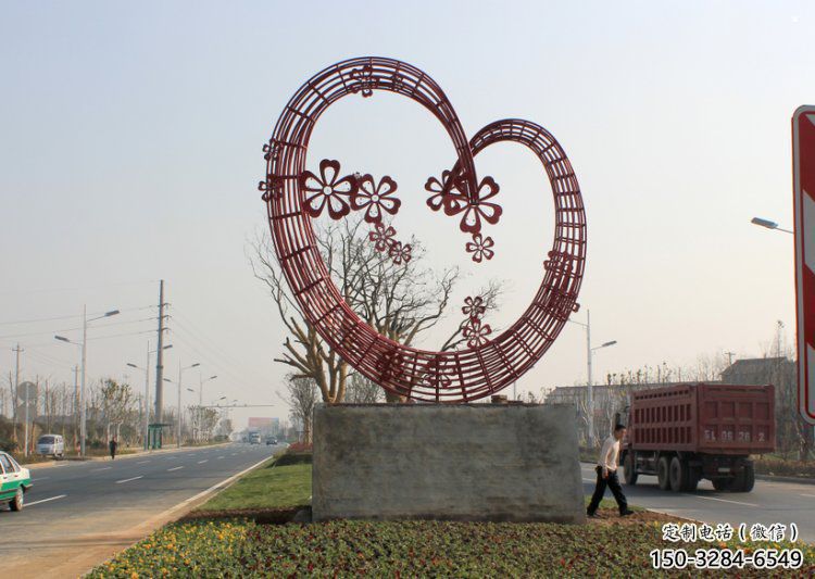 住宅小區(qū)愛(ài)心雕塑