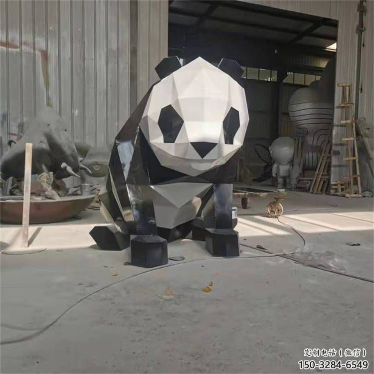 熊貓雕塑制造，白鋼構(gòu)件，幾何切面熊貓雕塑提供