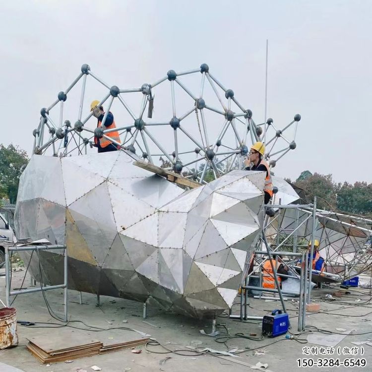 熊貓雕塑制造，街景小品，景觀切面熊貓雕塑優(yōu)價(jià)