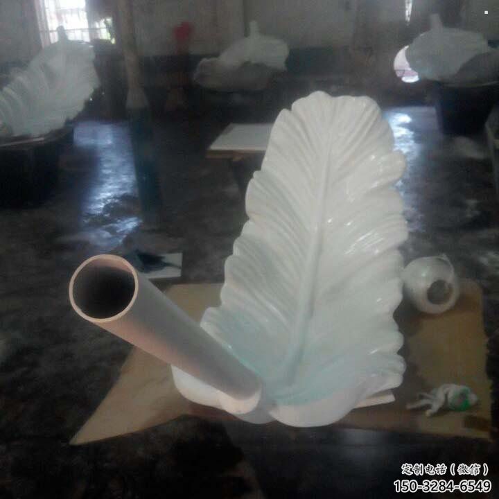 羽毛雕塑服務(wù)商，噴泉雕塑，玻璃鋼羽毛雕塑訂做