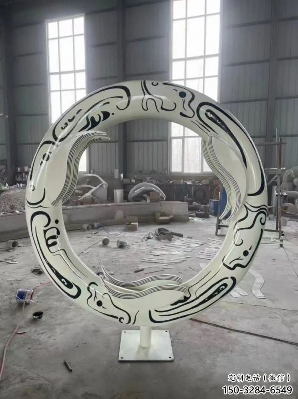 圓環(huán)雕塑選定，園林裝飾，大型烤漆圓環(huán)雕塑公司提供