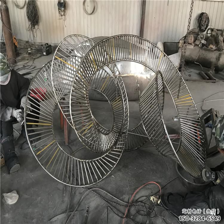 圓環(huán)雕塑供需，美陳雕塑，歐式鏤空?qǐng)A環(huán)雕塑承接
