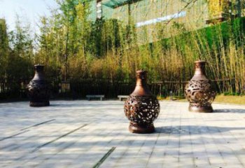 銅花瓶雕塑制造商，小區擺件，景觀銅花瓶雕塑廠家