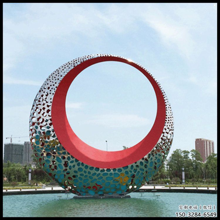 小區(qū)月牙雕塑，拉絲景觀雕塑，抽象效果