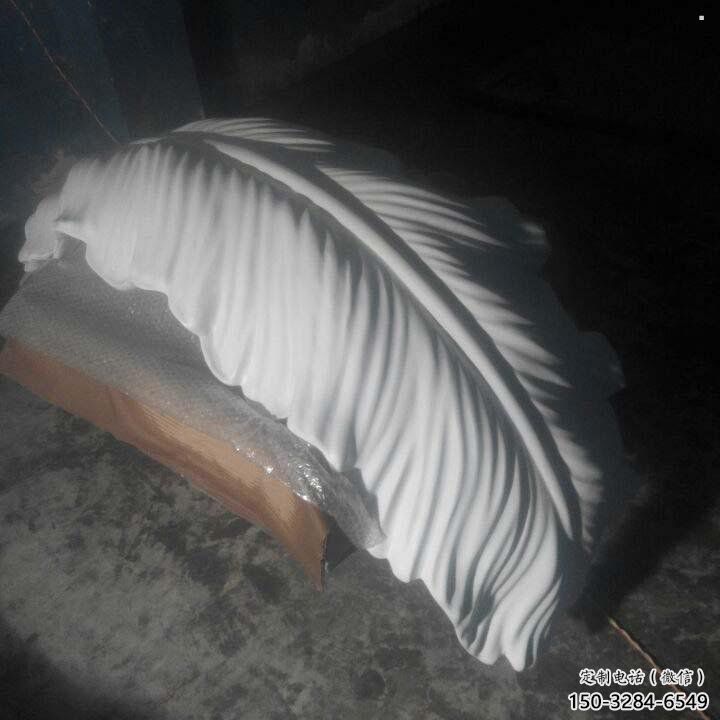 合肥羽毛雕塑供應，花園小品，酒店玻璃鋼羽毛雕塑展品