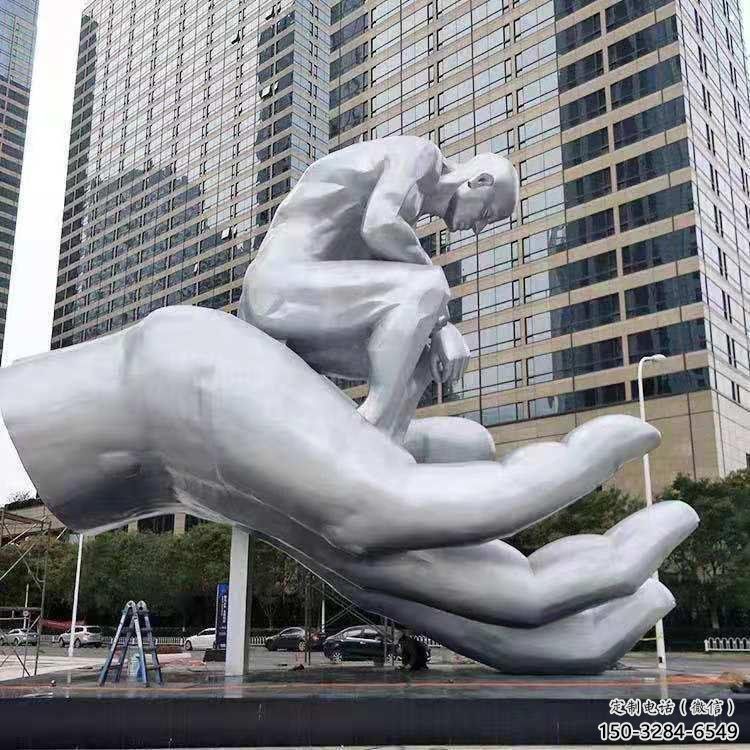 滁州沉思者雕塑，景觀雕塑，手托人物雕塑廠家提供