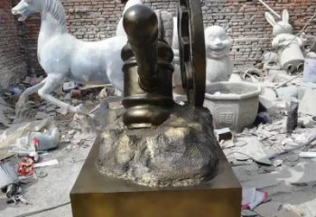 蕪湖公園錘子雕塑