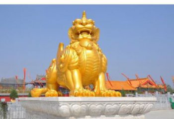 柳州廣場貔貅雕塑，動(dòng)物彩繪雕塑，抽象效果