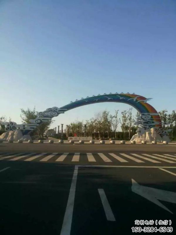 宜昌云朵大門雕塑，公園美陳元素，不銹鋼云朵大門雕塑