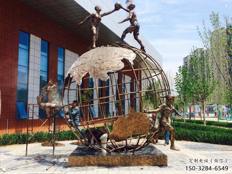 涇源地球儀雕塑選定，拉絲工藝，地球儀人物雕塑預定