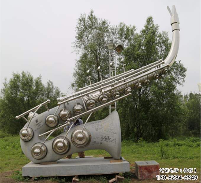 晉源街頭薩克斯雕塑