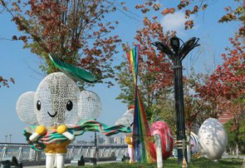 金鳳戶外鏤空卡通雕塑供應，花園小品，鐵藝卡通雕塑展品