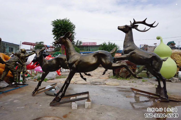 嘉黎戶外小鹿批發，動物雕塑，梅花鹿銅雕塑供求