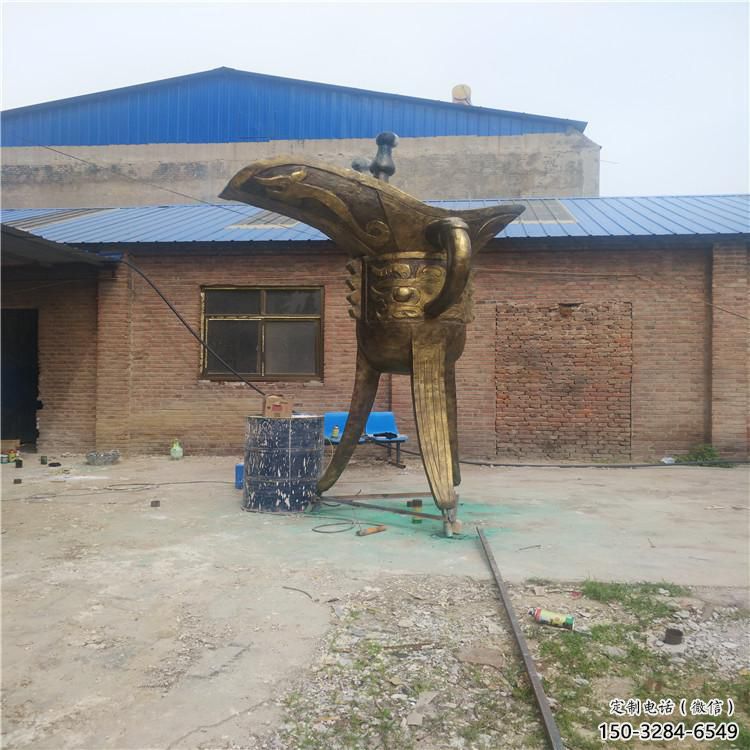 拉薩市公園酒杯雕塑