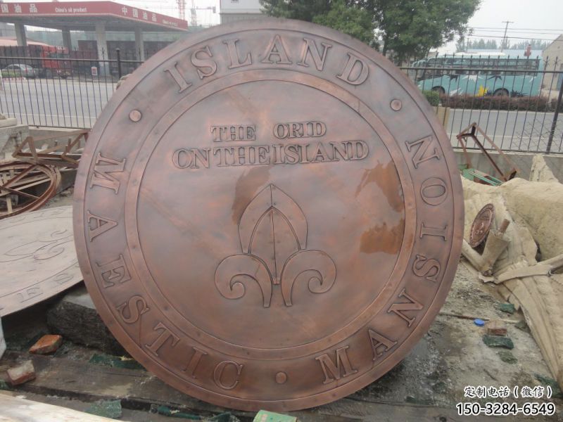 紅河彩繪校徽雕塑